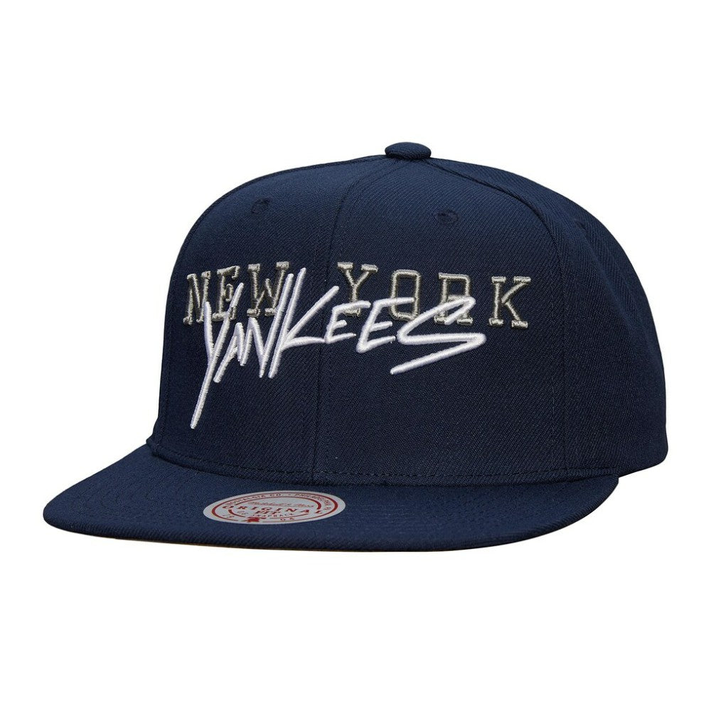 New York Yankees Mitchell & Ness Team Tagged Snapback Hat discount