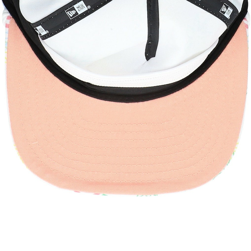 New Era - Atlanta Hawks Palm Trees and Waves Golfer Adjustable Hat - White