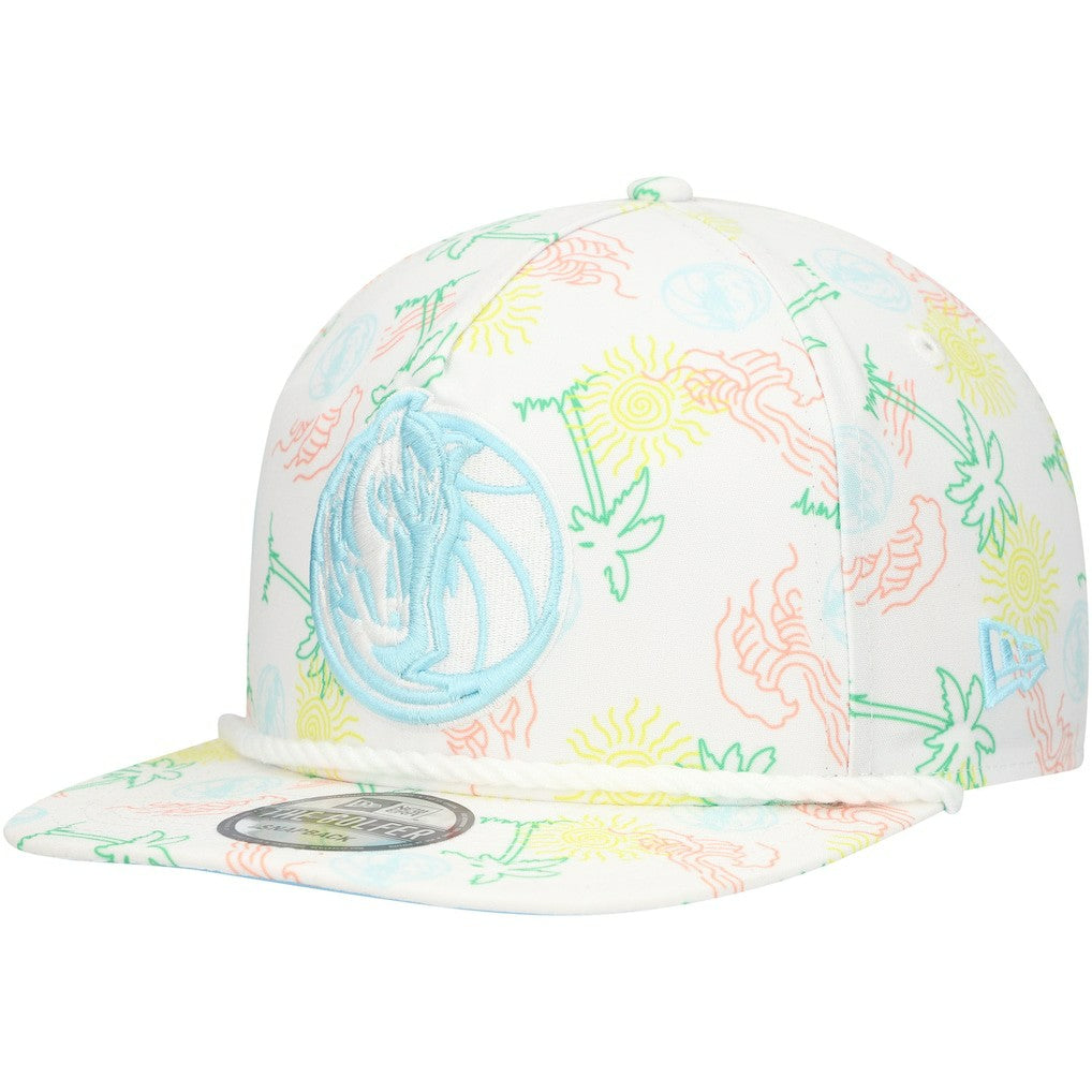 New Era - Dallas Mavericks Palm Trees and Waves Golfer Adjustable Hat - White