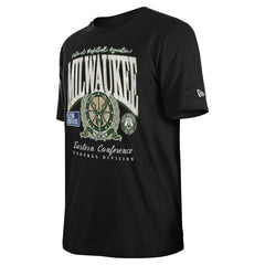 New Era - Milwaukee Bucks Unisex Oversized Essentials Boxy T-Shirt - Black