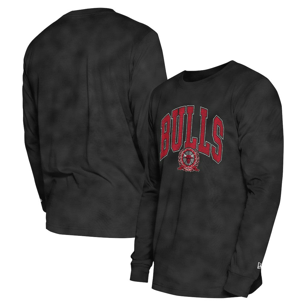 New Era - Chicago Bulls Unisex Oversized Essentials Enzyme Wash Long Sleeve T-Shirt - Black
