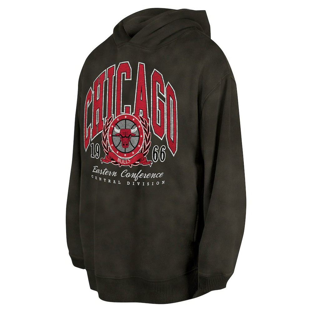 New Era - Chicago Bulls Unisex Oversized Essentials Pigment Wash Fleece Pullover Hoodie - Charcoal