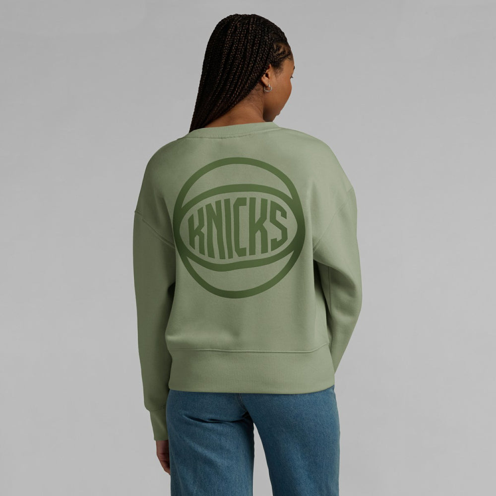 Fanatics - New York Knicks Women's Elements Flow Pullover Sweatshirt - Olive