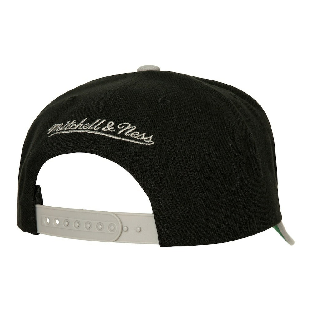 Mitchell & Ness - Brooklyn Nets Soul XL Logo Pro Crown Snapback Hat - Black/Gray