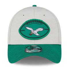 Philadelphia Eagles New Era 2024 Sideline Historic 39THIRTY Flex Hat Stone/Midnight Green - NFL