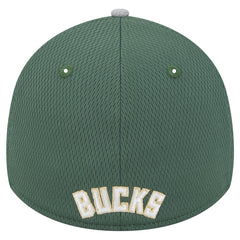 New Era - Milwaukee Bucks Active Trim 39THIRTY Flex Hat - Gray/Hunter Green