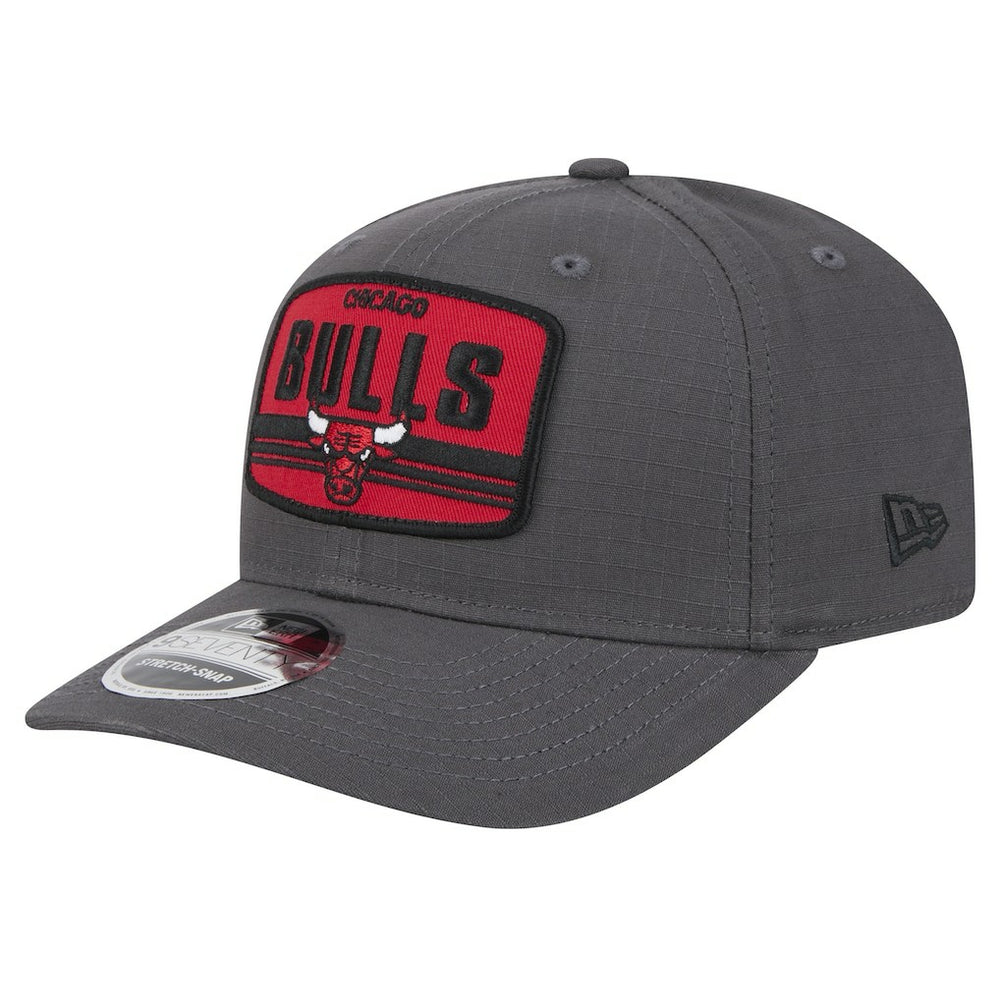 New Era - Chicago Bulls Team Elevated Patch 9SEVENTY Adjustable Hat - Graphite
