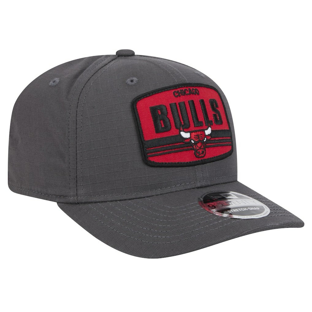 New Era - Chicago Bulls Team Elevated Patch 9SEVENTY Adjustable Hat - Graphite