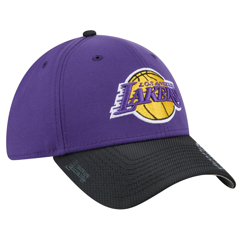 New Era - Los Angeles Lakers Sport Night 39THIRTY Flex Hat - Purple