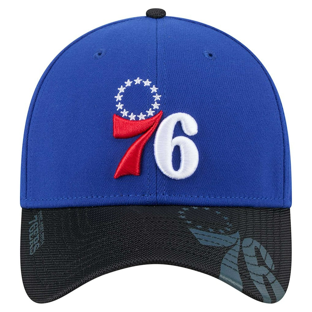New Era - Philadelphia 76ers Sport Night Visor Hit 39THIRTY Flex Hat - Royal/Black