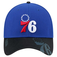 New Era - Philadelphia 76ers Sport Night Visor Hit 39THIRTY Flex Hat - Royal/Black