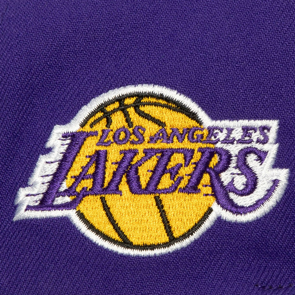 Mitchell & Ness - Los Angeles Lakers Retro Sport Color Block Script Snapback Hat - White/Purple