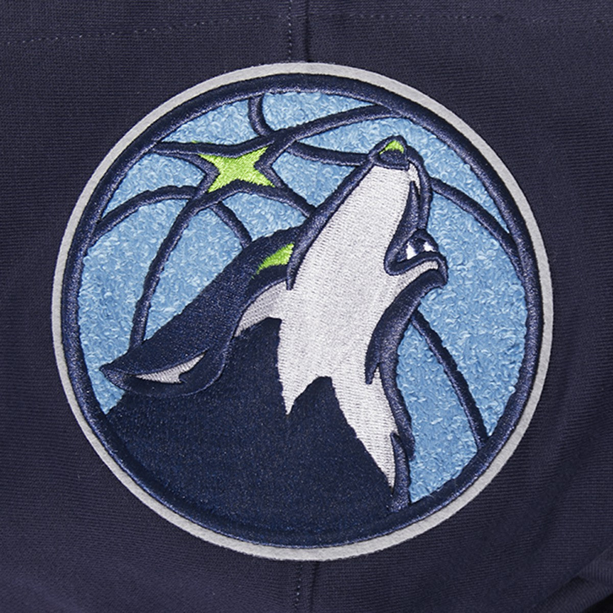 NBA - Minnesota Timberwolves Pro Standard Area Code Pullover Hoodie - Navy