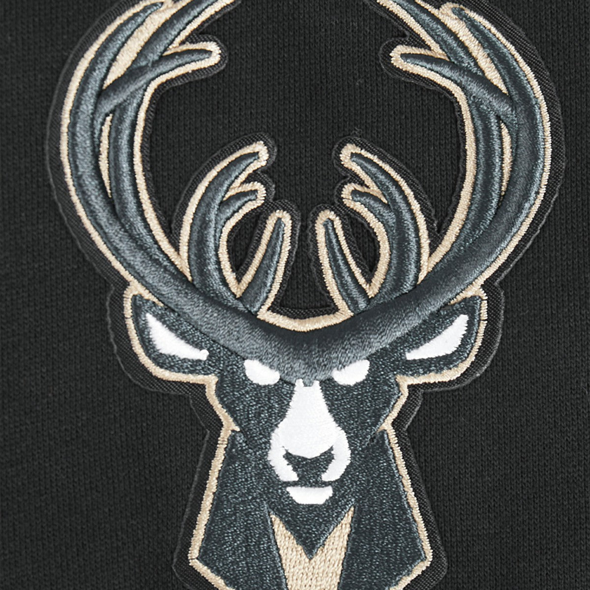 NBA - Milwaukee Bucks Pro Standard Paint the City Drop Shoulder Sweatshirt - Black