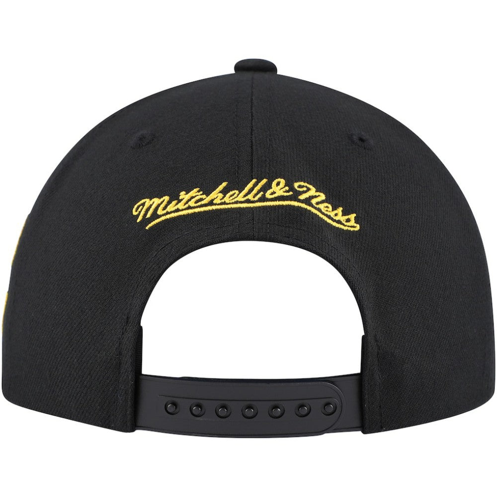 Calgary Flames - Mitchell & Ness Core Team Script 2.0 Snapback Hat Black
