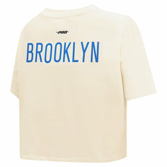 NBA - Brooklyn Nets Pro Standard Women's Retro Striper SJ Cropped Boxy T-Shirt - Cream