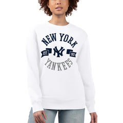 New York Yankees G-III 4Her by Carl Banks Women's Team Logo Fleece Pullover Sweatshirt On Sale