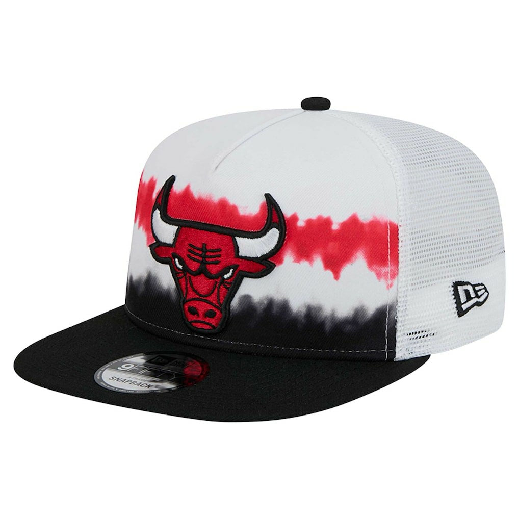 New Era - Chicago Bulls Dip-Dye 9FIFTY A-Frame Trucker Snapback Hat - White/Black