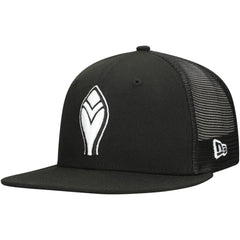 Atlanta Braves New Era 59FIFTY Trucker Fitted Hat Lifestyle