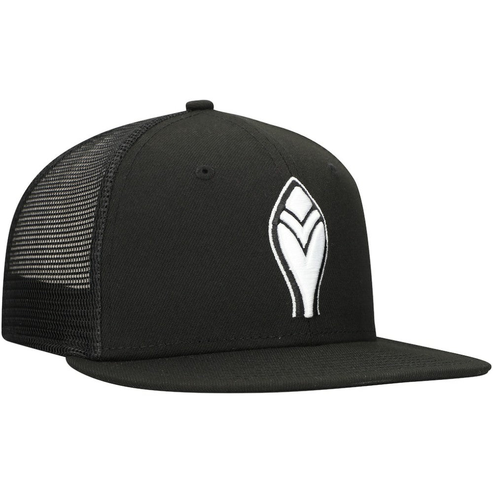 Atlanta Braves New Era 59FIFTY Trucker Fitted Hat Lifestyle
