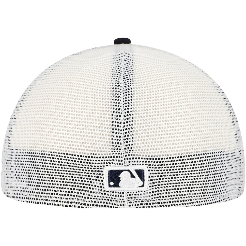 New York Yankees New Era Team Color 59FIFTY Trucker Fitted Hat Lifestyle