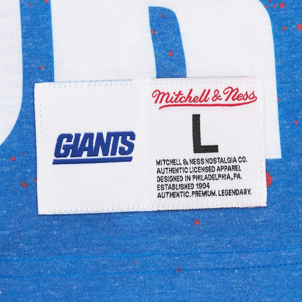 Lawrence Taylor New York Giants Burst Retired Player T-Shirt Gray - Mitchell & Ness