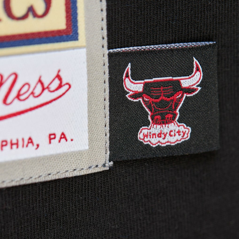 Mitchell & Ness - Chicago Bulls Hardwood Classics Contrast 2K Graphic T-Shirt - Black