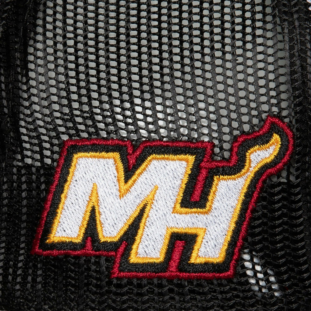 Mitchell & Ness - Miami Heat Hardwood Classics Blocker Foam Front Trucker Adjustable Hat - White