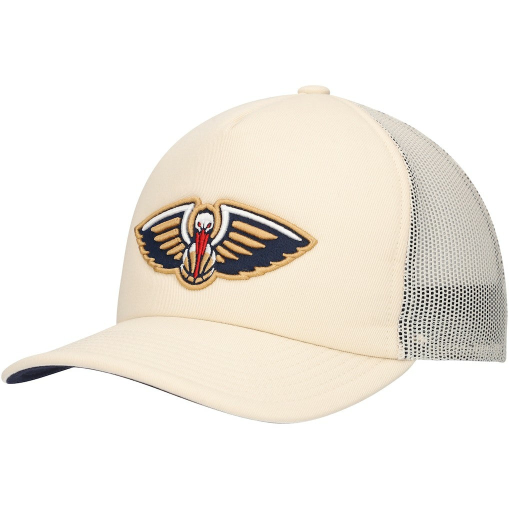 Mitchell & Ness - New Orleans Pelicans Trucker Adjustable Hat - Cream