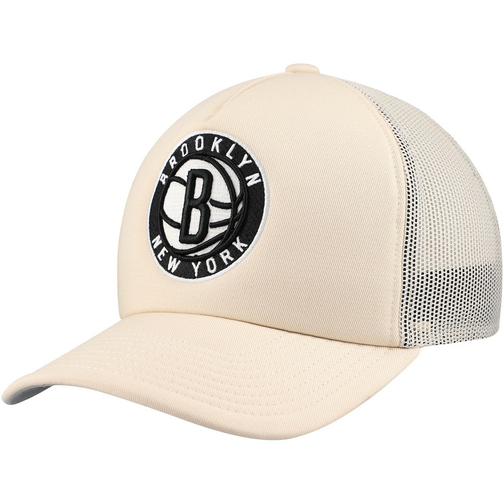 Mitchell & Ness - Brooklyn Nets Trucker Adjustable Hat - Cream