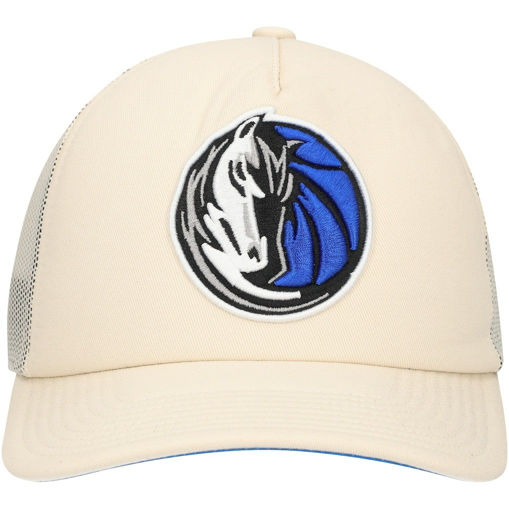 Mitchell & Ness - Dallas Mavericks Trucker Adjustable Hat - Cream