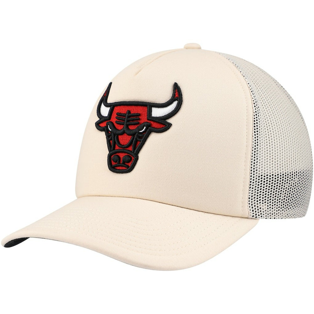 Mitchell & Ness - Chicago Bulls Trucker Adjustable Hat - Cream