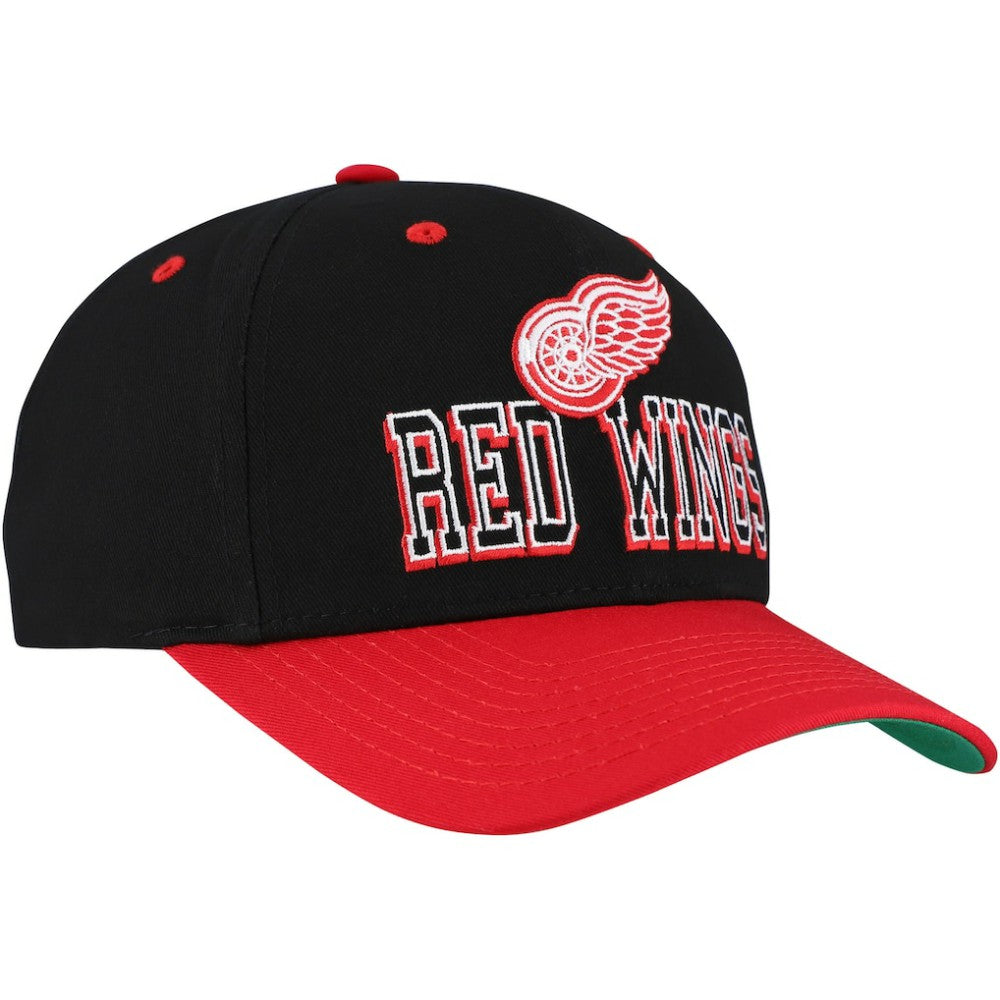 Detroit Red Wings - Mitchell & Ness Backside Script Two-Tone Pro Crown Adjustable Hat Black/Red