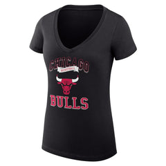 NBA - Chicago Bulls G-III 4Her by Carl Banks Women's Super-Slim Fit Lightweight Team Logo V-Neck T-Shirt - Black