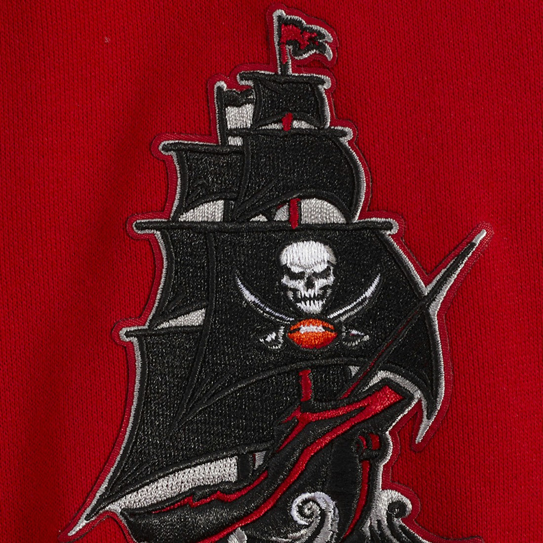 Tampa Bay Buccaneers Pro Standard Turn It Up Drop Shoulder Pullover Sweatshirt Red - NFL
