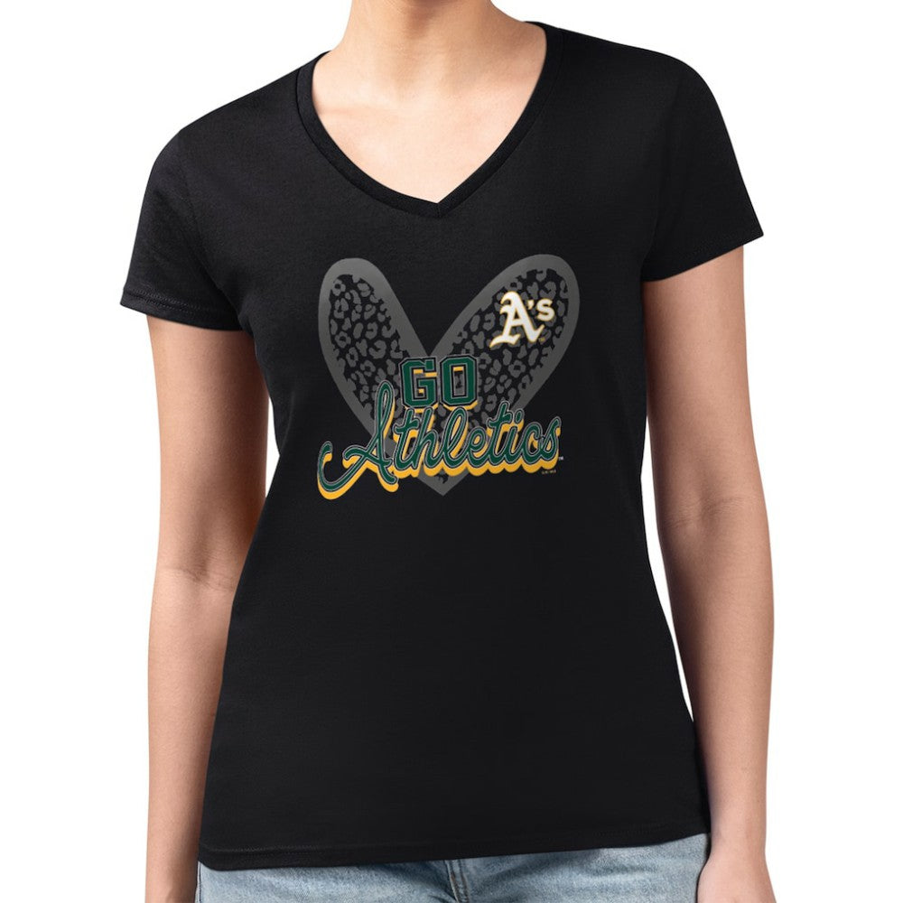 Athletics G-III 4Her by Carl Banks Women's Super-Slim Fit Lightweight Leopard Heart V-Neck T-Shirt Lifestyle