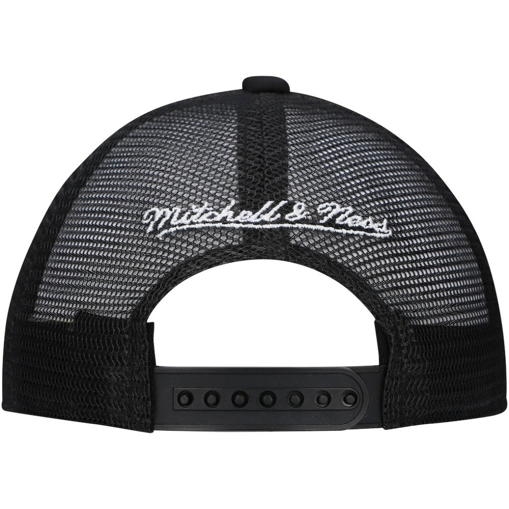 Chicago Blackhawks Mitchell & Ness Youth Core Trucker Adjustable Hat Black