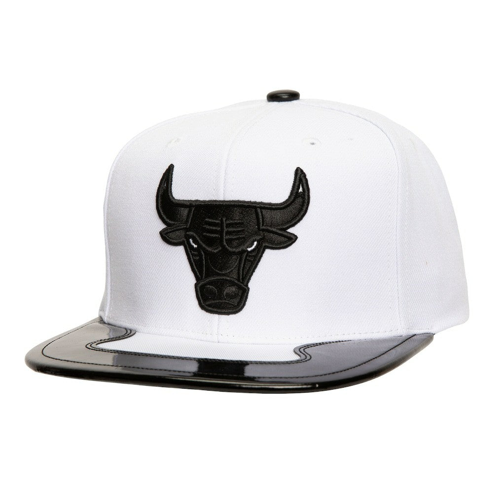 Mitchell & Ness - Chicago Bulls Day 11 Snapback Hat - White