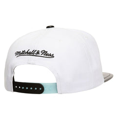 Mitchell & Ness - Chicago Bulls Day 11 Snapback Hat - White