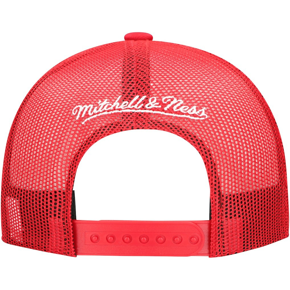 Mitchell & Ness - Chicago Bulls Core Evergreen OTC Trucker Adjustable Hat - Red