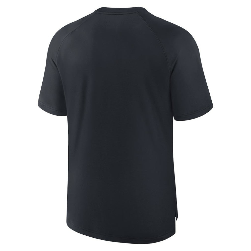 Minnesota Twins Nike Authentic Collection Pregame Raglan Dri-FIT T-Shirt Lifestyle