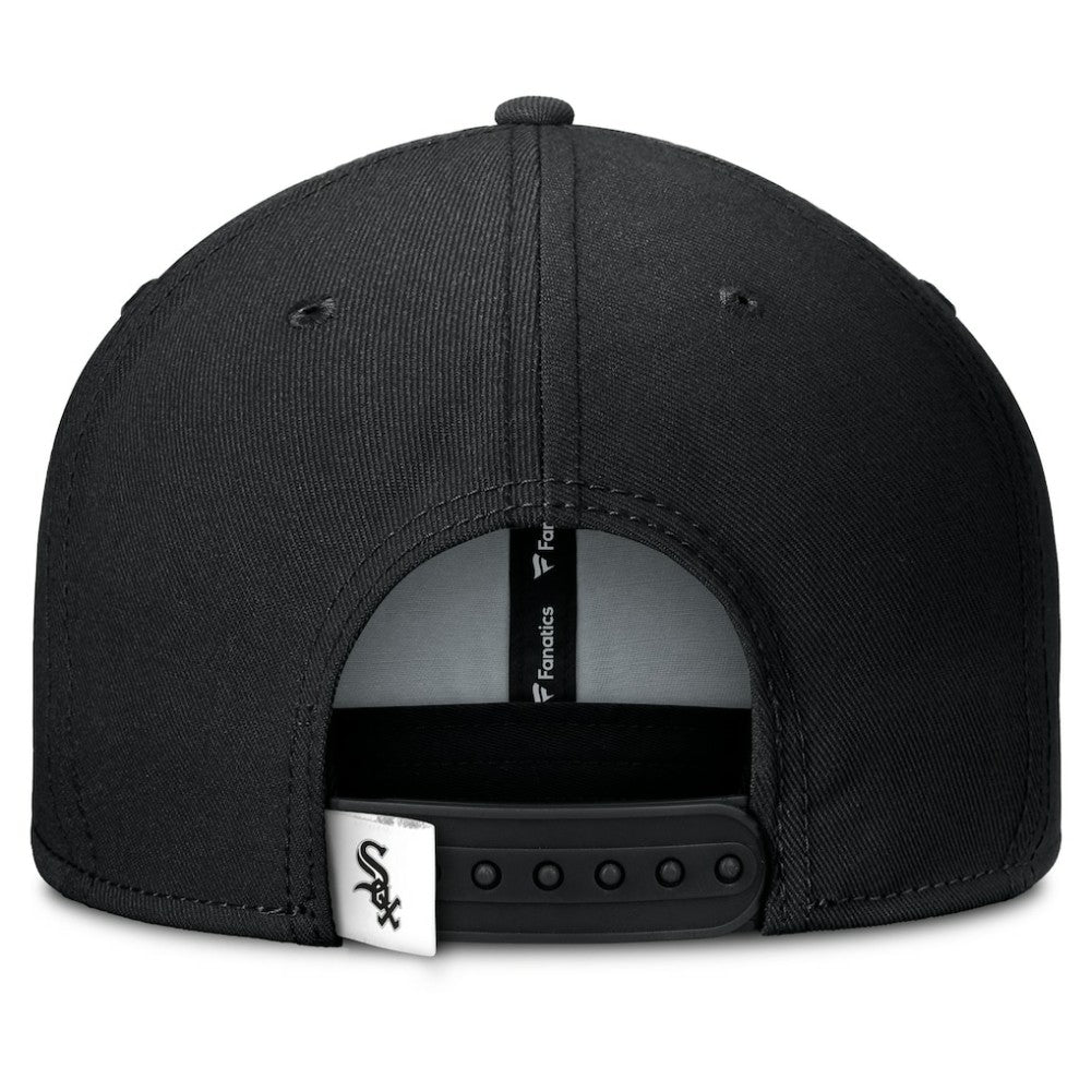 Chicago White Sox Fanatics Clubhouse Splitter Snapback Hat Lifestyle
