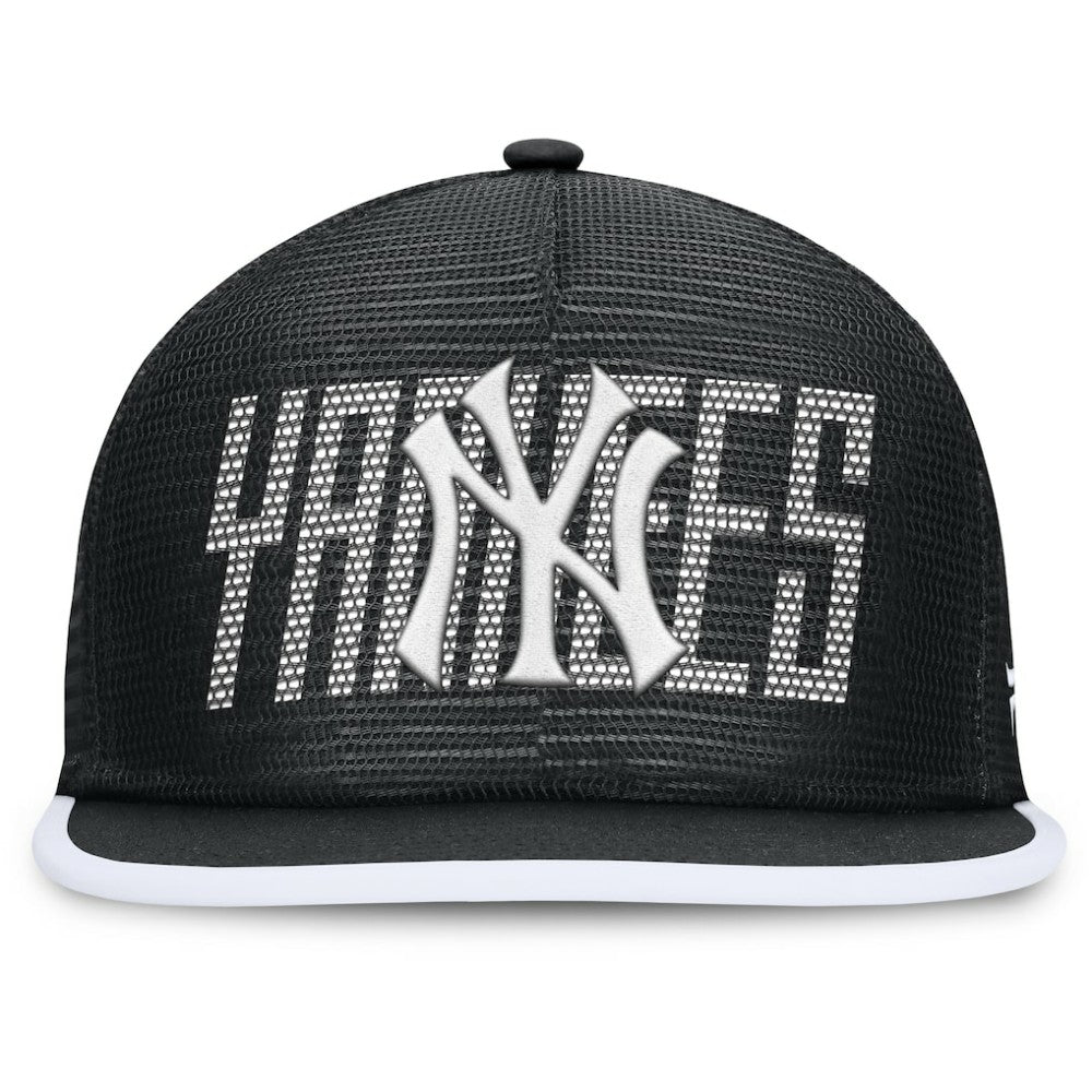 New York Yankees Fanatics Let's Glow Line Drive Snapback Hat Lifestyle