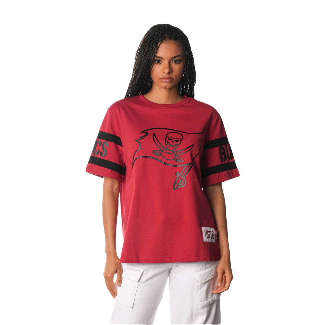 Tampa Bay Buccaneers The Wild Collective Women's Drop Shoulder T-Shirt Red - NFL