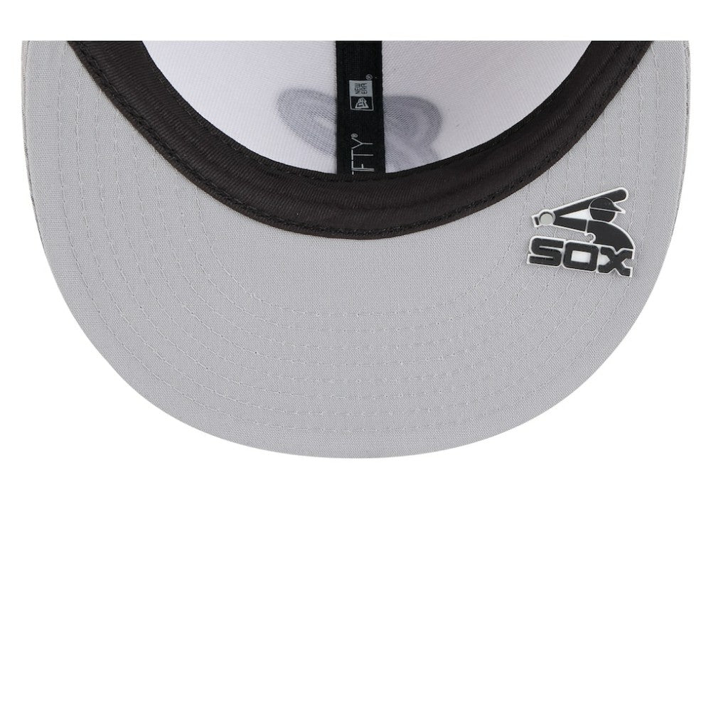 Chicago White Sox New Era 2025 MLB Clubhouse 59FIFTY Fitted Hat Lifestyle