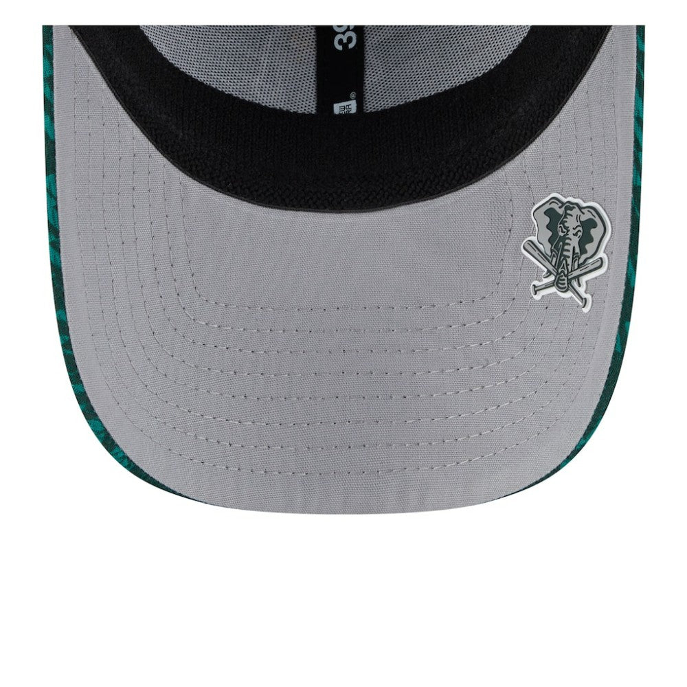 Athletics New Era 2025 MLB Clubhouse 39THIRTY Flex Hat Lifestyle