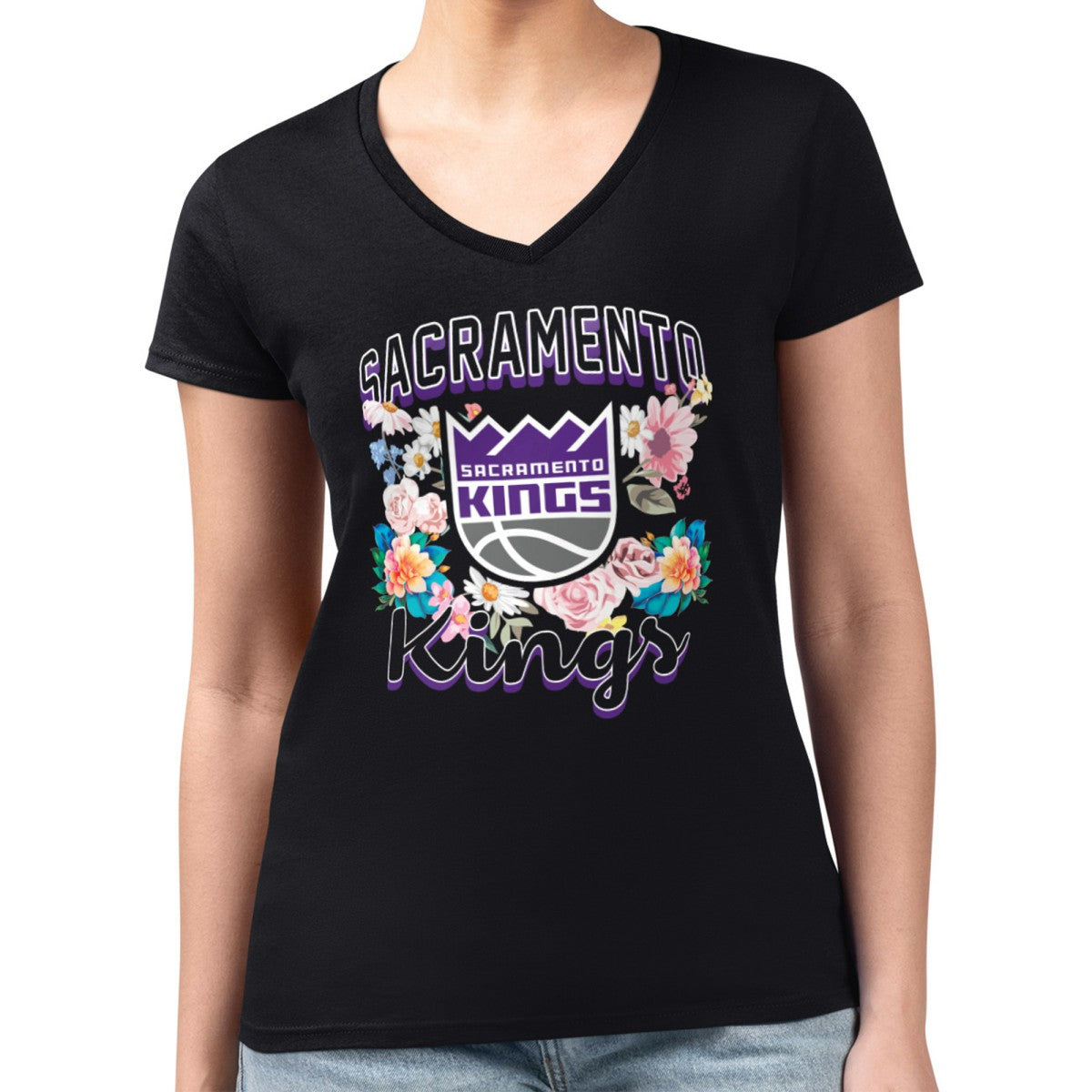 NBA - Sacramento Kings G-III 4Her by Carl Banks Women's Super-Slim Fit Lightweight Flowers Team Logo Graphic V-Neck T-Shirt - Black