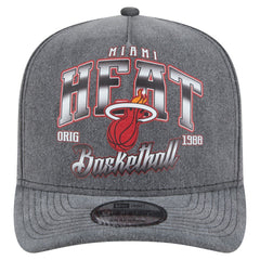New Era - Miami Heat Throwback Washed Pre-Curved 9FIFTY Snapback Hat - Charcoal