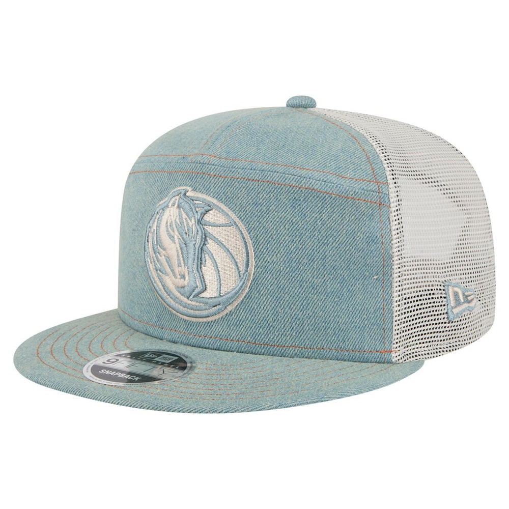 New Era - Dallas Mavericks Adventure Denim Split Panel 9FIFTY Snapback Trucker Hat