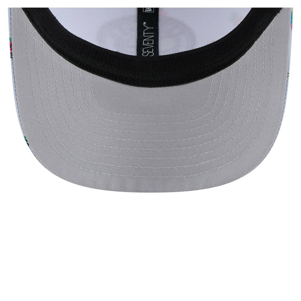 New Era - Brooklyn Nets Adventure Aloha Pattern 9SEVENTY Stretch-Snap Hat - Light Blue/Gray
